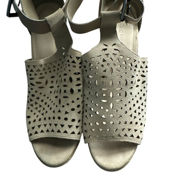 Marc Fisher Natural Wedge Shoe - Size 8 - Worn Once - Excellent Condition - Picture 3 of 5